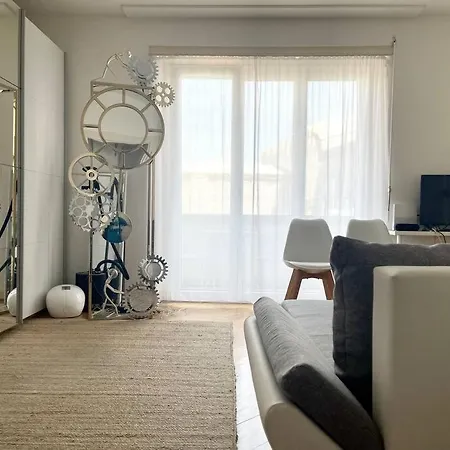 Beau Studio Proche Du Jet D'eau Et De Plage Appartement *